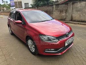 Volkswagen Polo 2015 Red