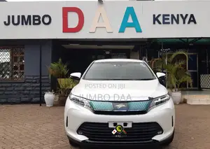 Toyota Harrier 2.0 4WD 2018 White