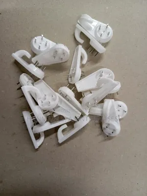 Picture Hanging Hooks Packet (250pcs)