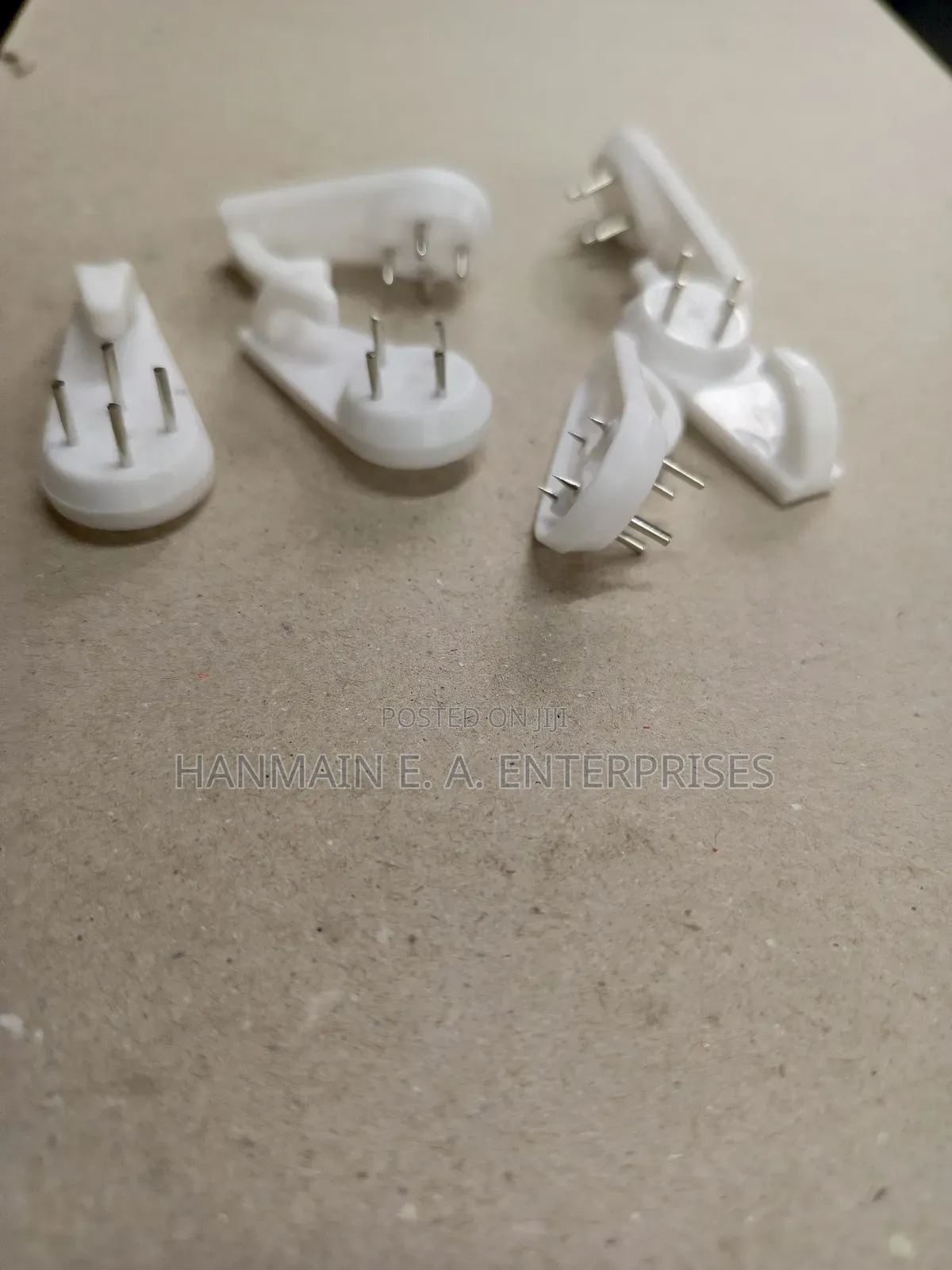 Picture Hanging Hooks Packet (250pcs)