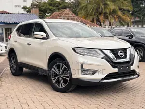 Nissan X-Trail 2.0 Petrol AWD 2019 White