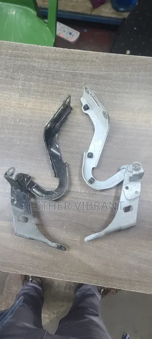 Honda Vezel Bonnet Hinges