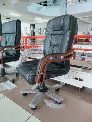 Executive Swivel Leather Office Chair