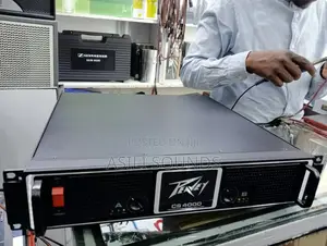 Peavey Cs 4000 Power Amplifier.