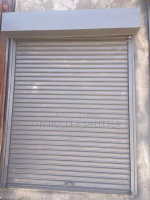 Smooth Operation Manual Roller Door – Premium Finish