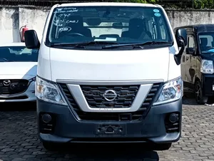 Nissan Caravan (Urvan) 2018 White