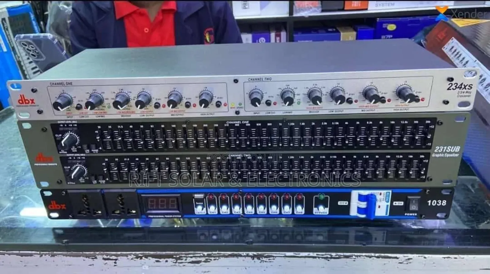 DBX Crossover - DBX Graphics Equilizer - Power Sequencer Mini Sound