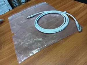 The Usb-C to Magsafe 1 (L-Tip) Charging Cable.