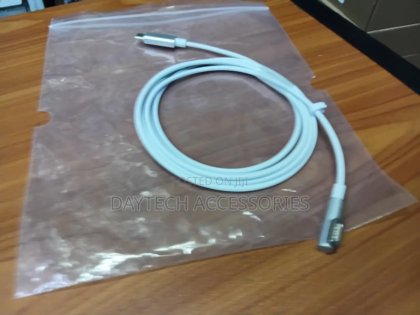 Apple Usb-C to Magsafe 1 Cable 1.8m