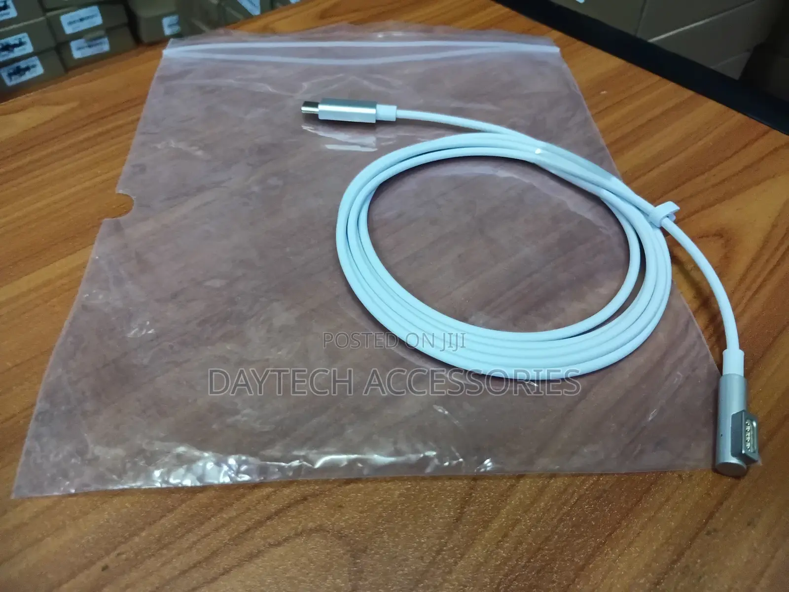 Apple Usb-C to Magsafe 1 Cable 1.8m