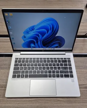 Laptop HP ProBook 445 G9 16GB AMD Ryzen 7 SSD 1T