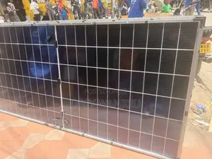 Monocrystalline Solar Panels 600w / All Weather Solar Panel 600w