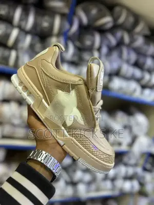 Louis Vuitton Unisex Sneakers