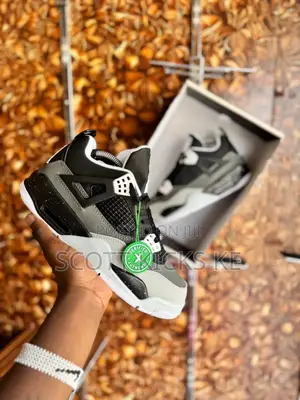 Air Jordan 4 'Fearpack'