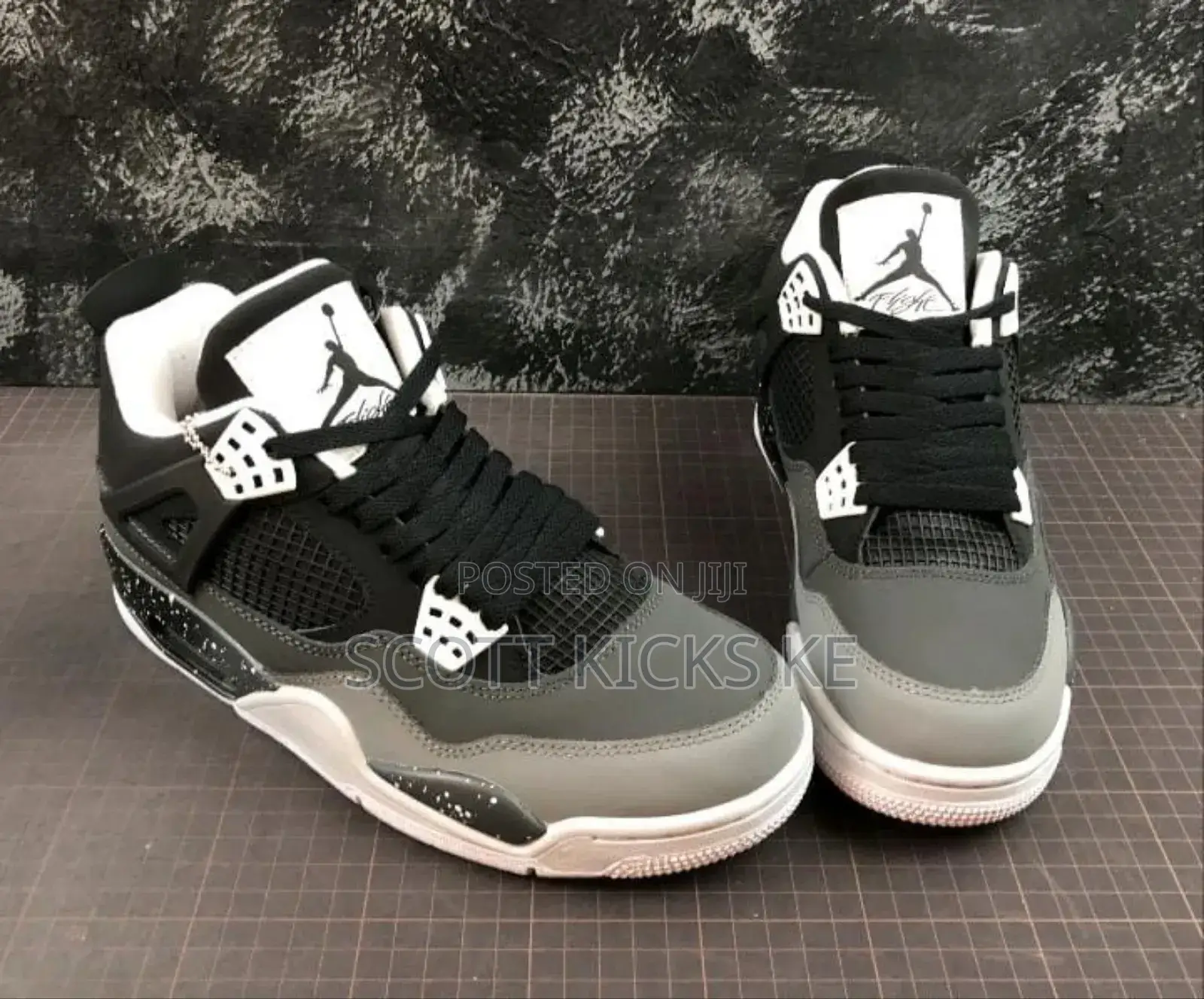 Air Jordan 4 'Fearpack'