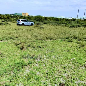 Isinya Prime Commercial 5 Acres. Quick Sale 6 Millions