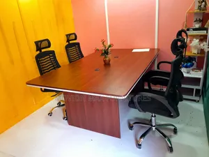 Office Relaxing Meeting Table