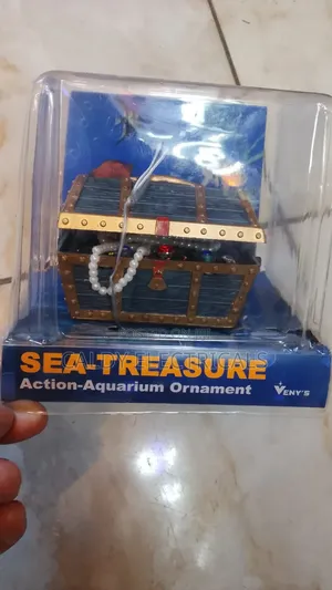 Penn-Plax Sea-Treasure Action-Air Aquarium Ornament.
