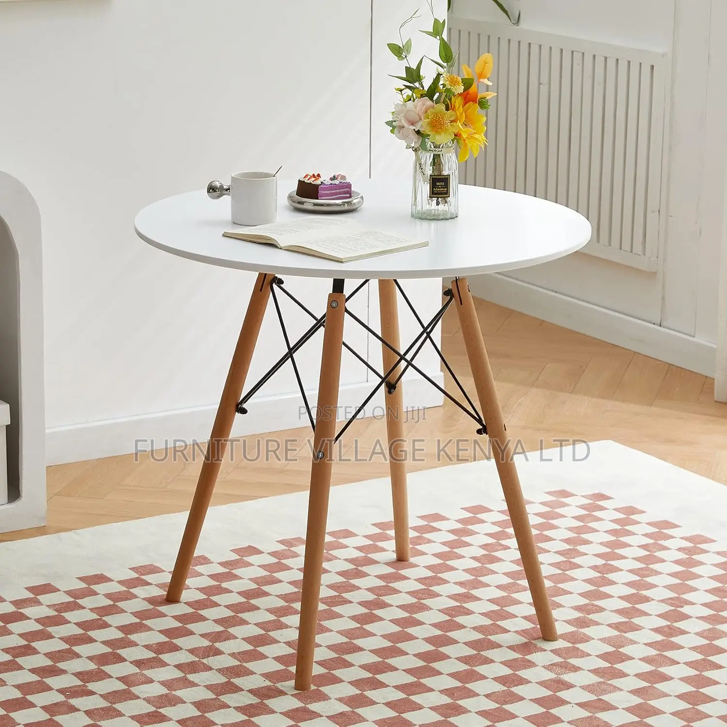 Dining Table; Modern Round Dining Table