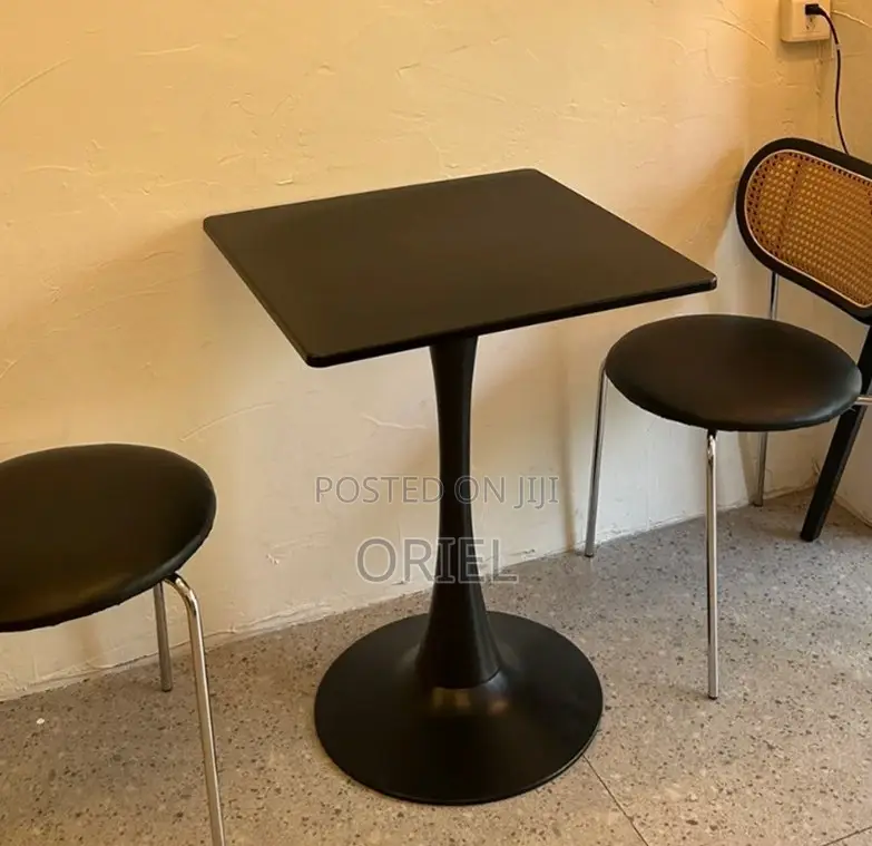 Dining Tables; Classic 1950s Style Dining Table