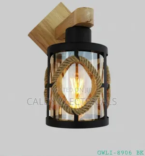 Vintage Wooden Wallbracket With Sleek Glass Finish