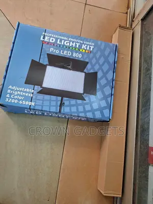 Led 800 Professional Studio Light – Kit