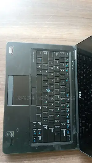 Laptop Dell Latitude 7400 8GB Intel Core I5 HDD 500GB