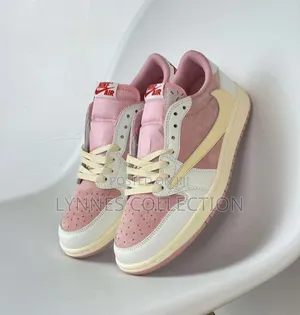 Jordan 1  Traviss Scott "Shy Pink" , Shy Pink Sizes 37-42