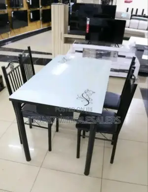 White 6 Sitter Dinning Table