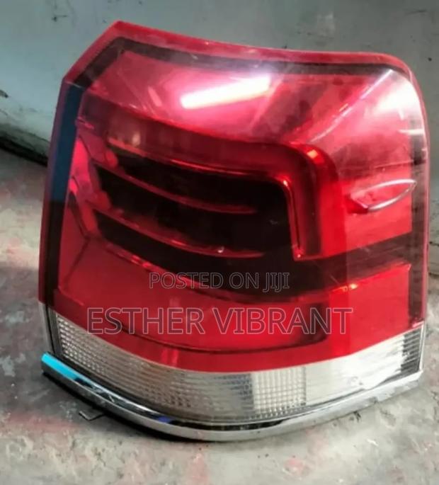 Toyota V8 Backlights
