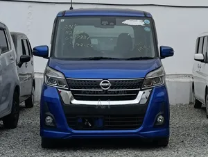 Nissan Dayz Roox 2018 Blue