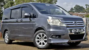 Honda Stepwgn 2014 Gray