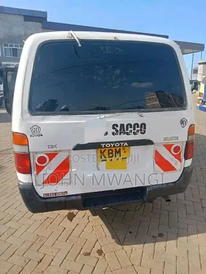 Toyota HiAce 2005 White