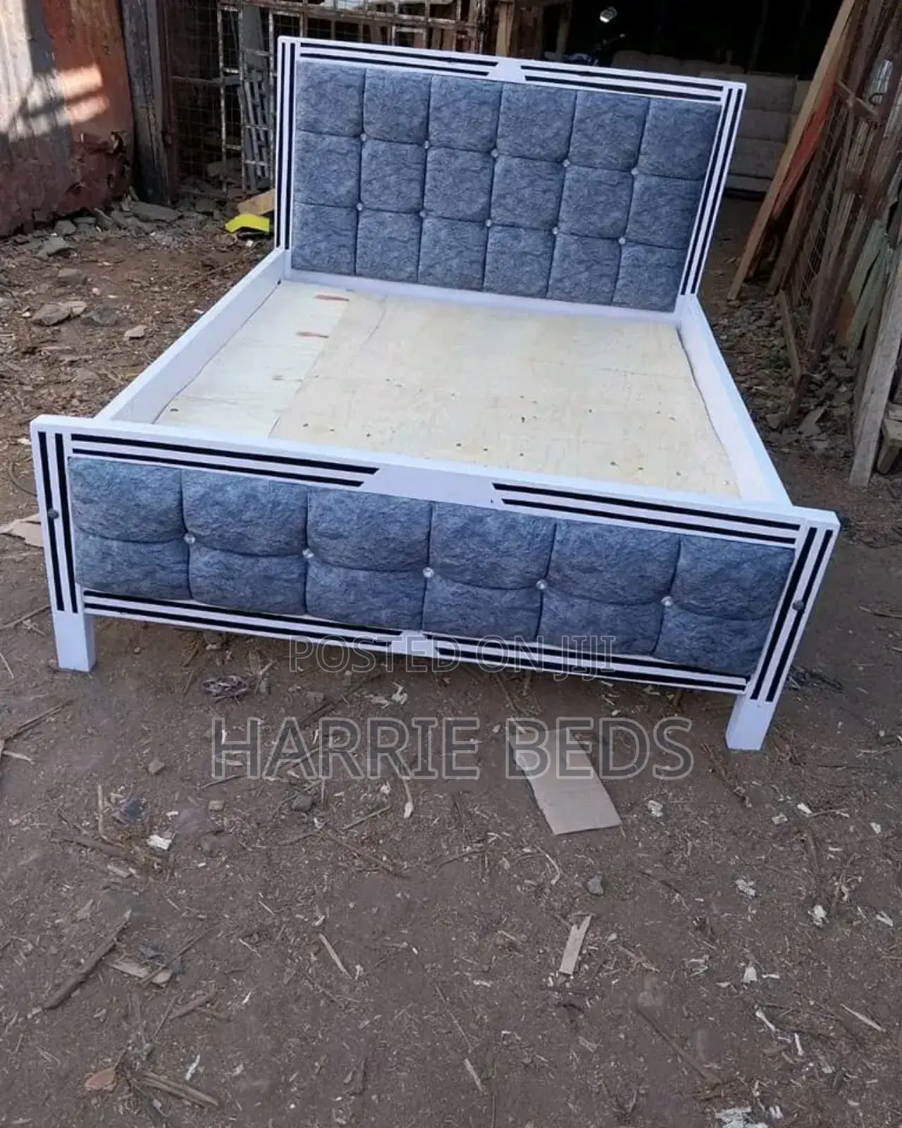 Cheaster Bed