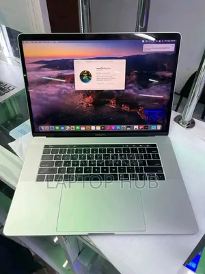 Laptop Apple MacBook 2017 16GB Intel Core i7 SSD 512GB