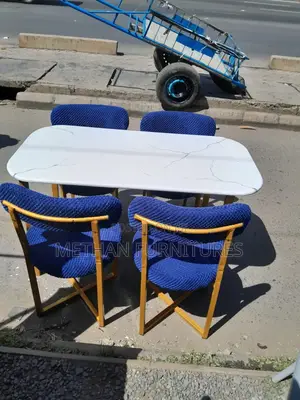 Unique Dinning Set