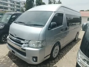 Toyota Grand HiAce 2019 Silver