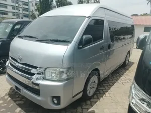 Toyota Grand HiAce 2019 Silver