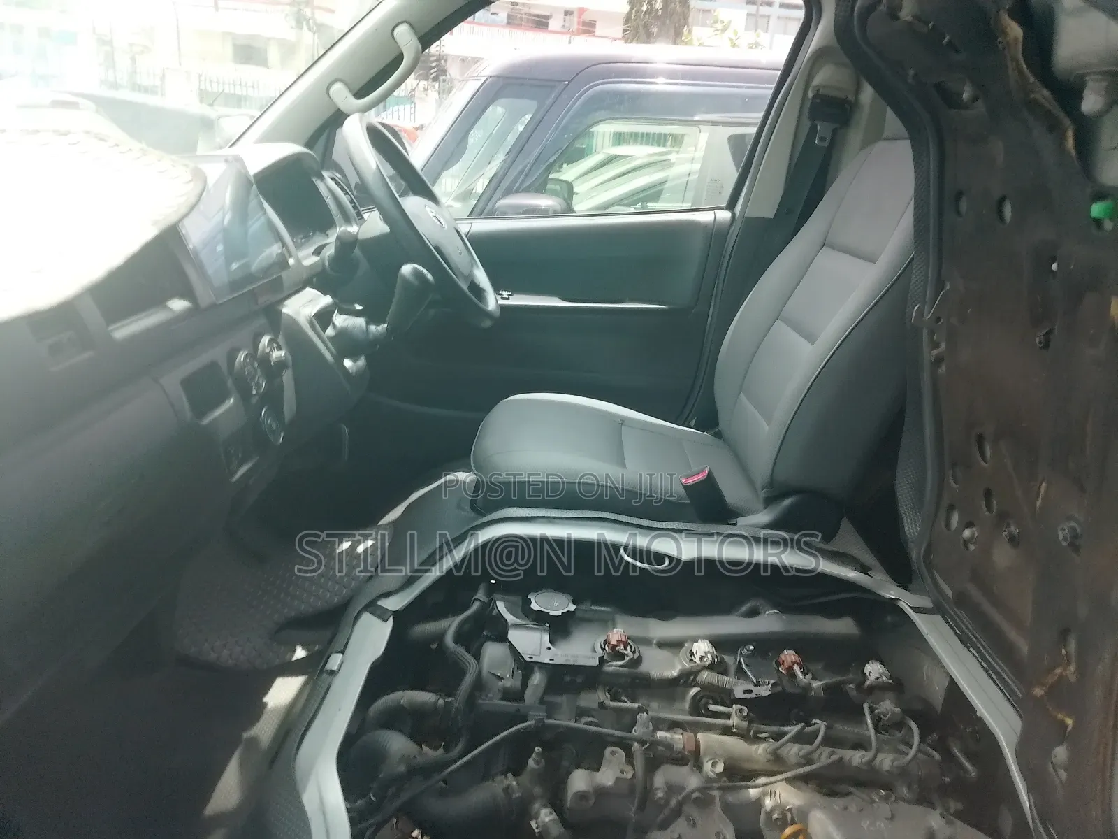Toyota Grand HiAce 2019 Silver