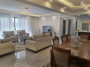 Royal Oaks Residency – Elegant 5br All en-Suite Airbnb in Lavington