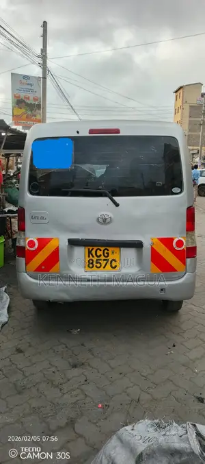 Toyota HiAce 2008 Grey
