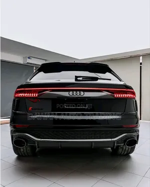 Audi RS Q8 2021 Black