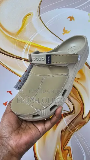 Crocs Yukon - Beige 
Quality