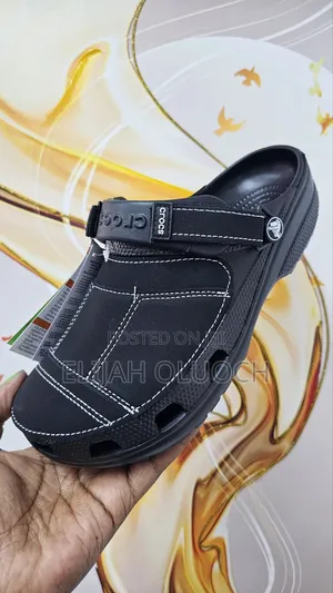 Crocs Yukon - Black 
Quality