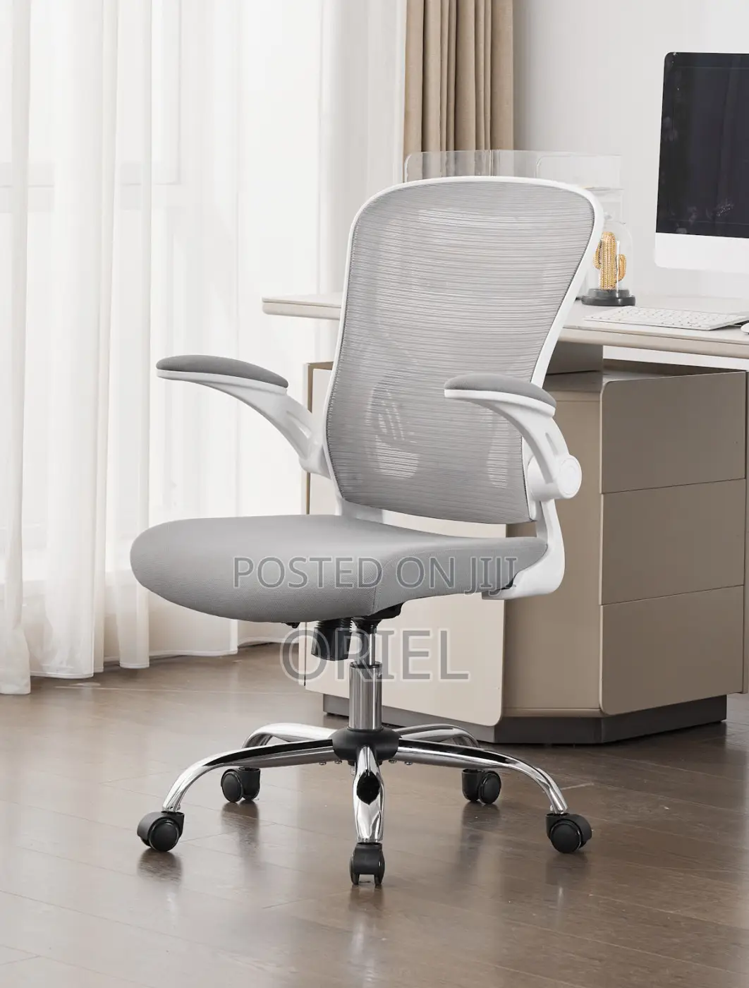 Office Chair : Gray Mesh Office Chair