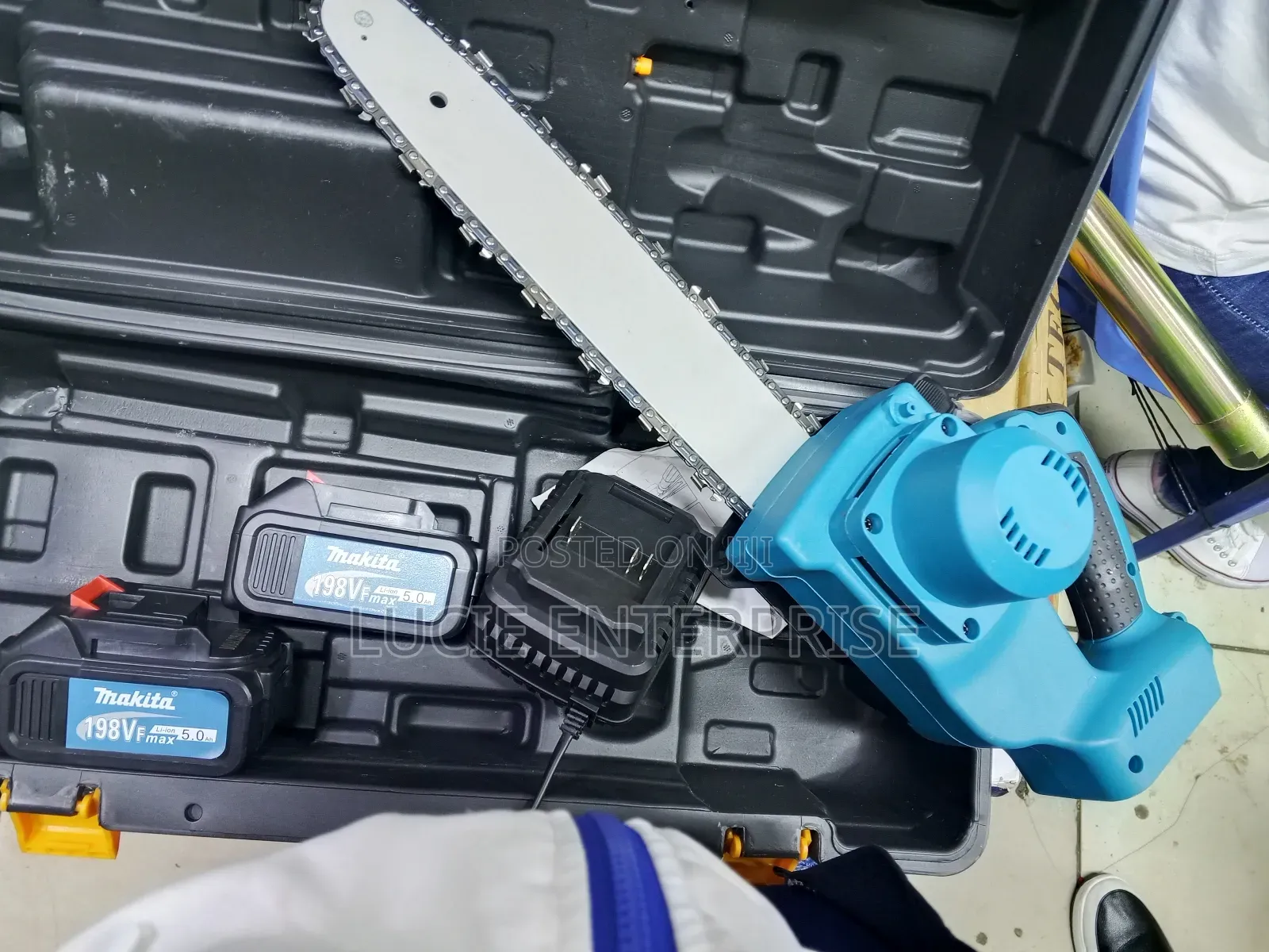 Makita Cordless Chainsaw Machine 12inch