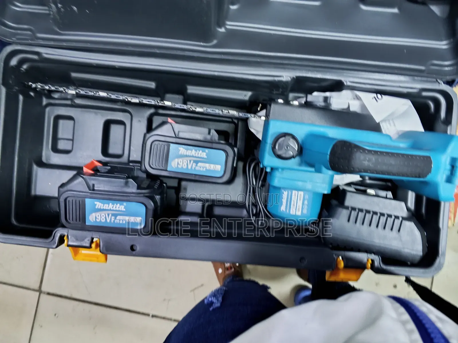 Makita Cordless Chainsaw Machine 12inch