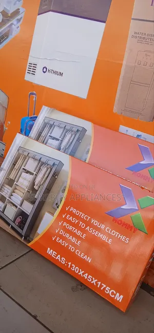 Hommy 3-Door Metal Wardrobe With Hanging Rails