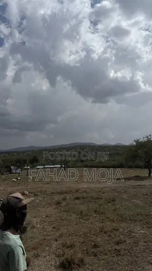 Land in Kajiado Along KMQ Road