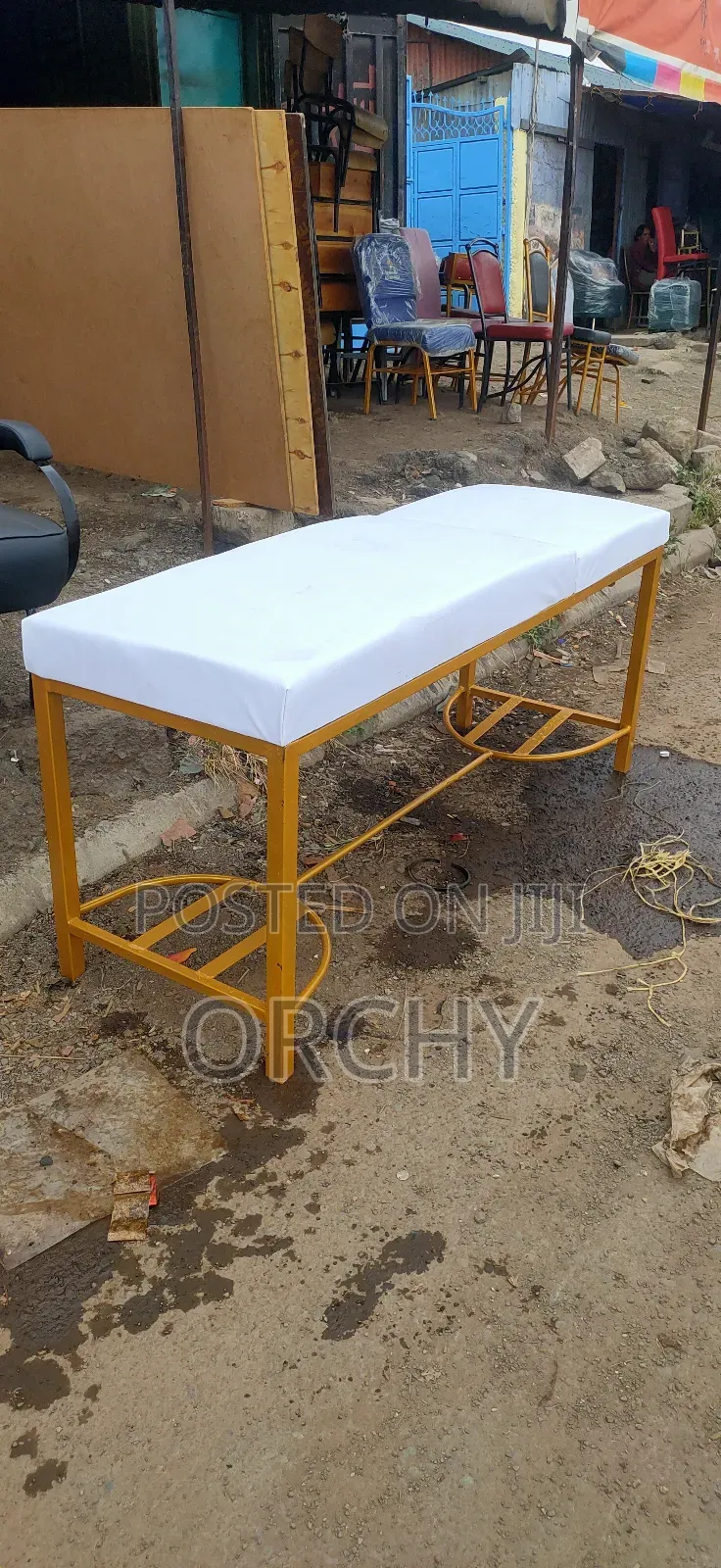 White Gold Massage Bed